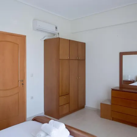 Appartement Manoleas - 4 *