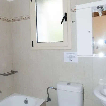 Manoleas - 4 *