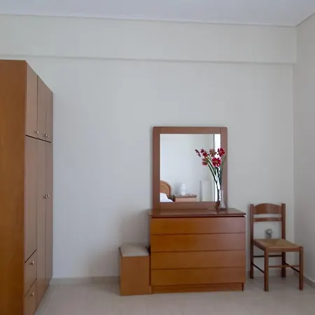 Manoleas - 4 * Stoúpa