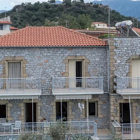 Manoleas - 4 *